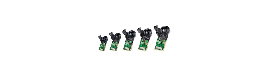 MARAUDERS COLOURED BLACK & GOLD TROPHY - 5 SIZES - 16CM TO 28CM MARAUDERS COLOURED BLACK & GOLD TROPHY - 5 SIZES - 16CM TO 28CM
